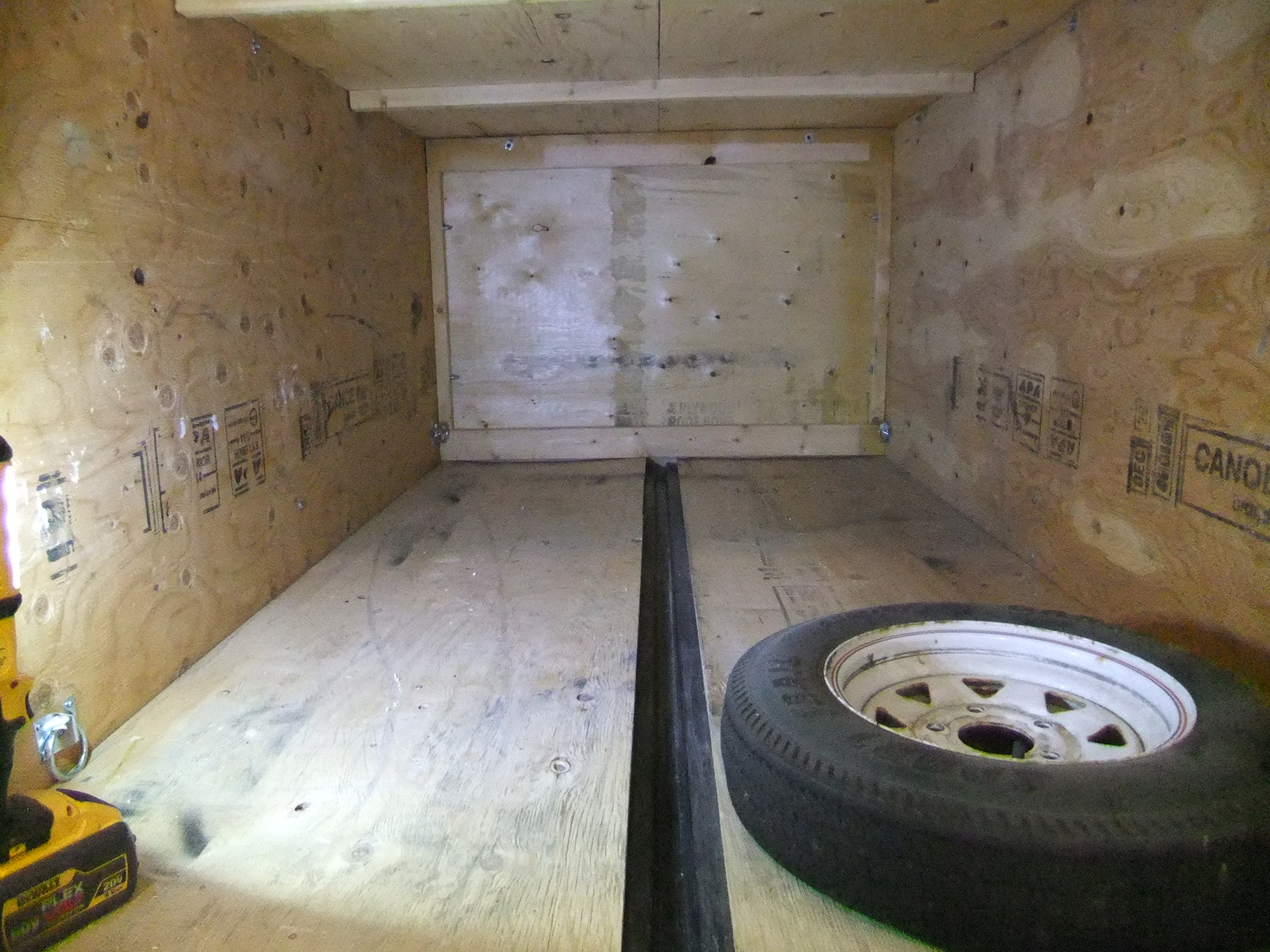 Snowbear trailer 017.JPG
