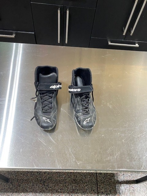 Mens Race boot size 11 Alpine stars.jpg