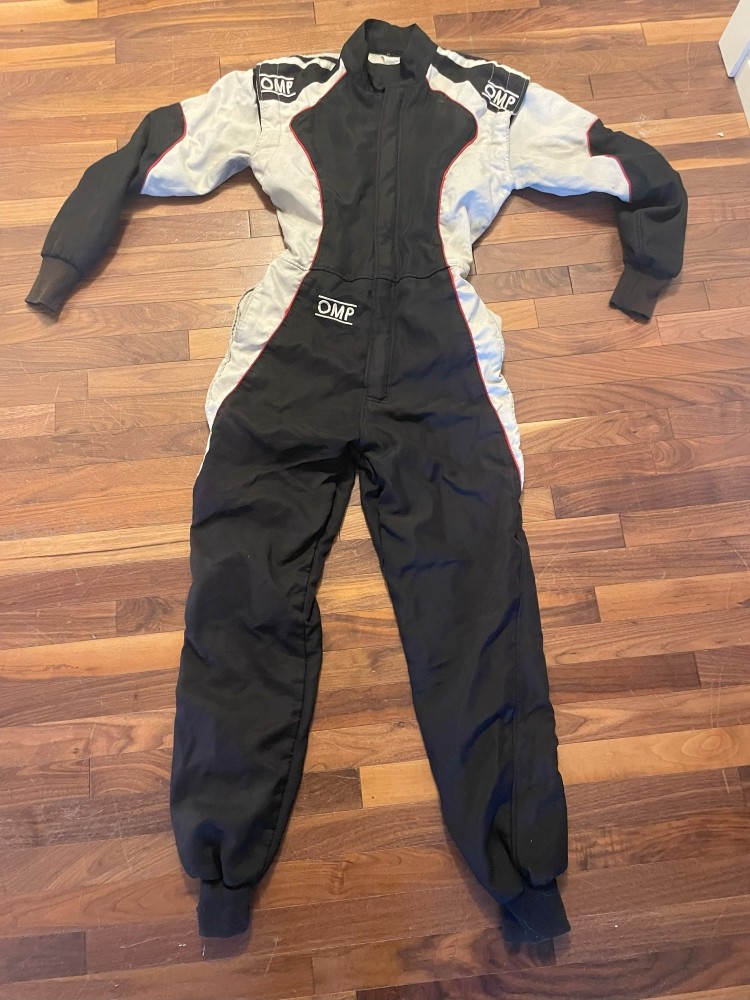 Suit1.jpg
