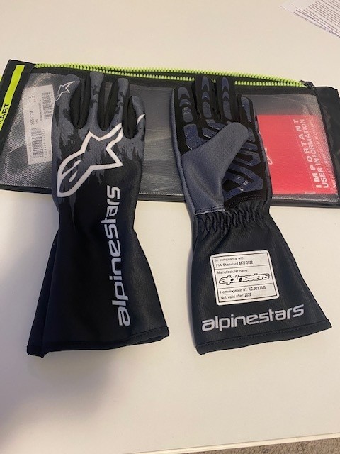 gloves.jpg